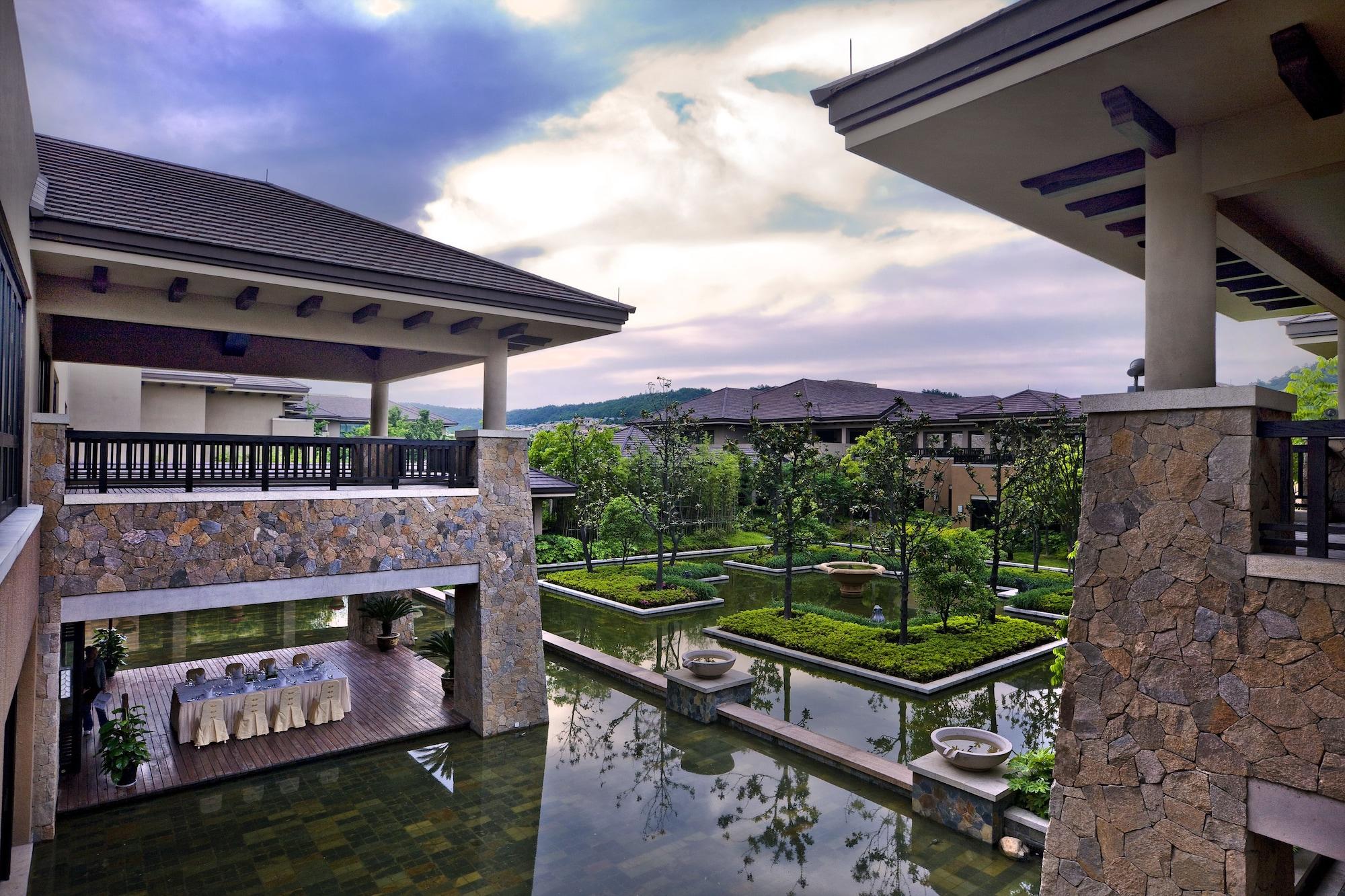 Narada Resort & Spa Liangzhu Hangzhou Exterior photo